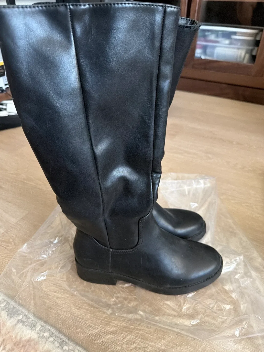 Black Knee-High Boots Size 8.5 - photo 2