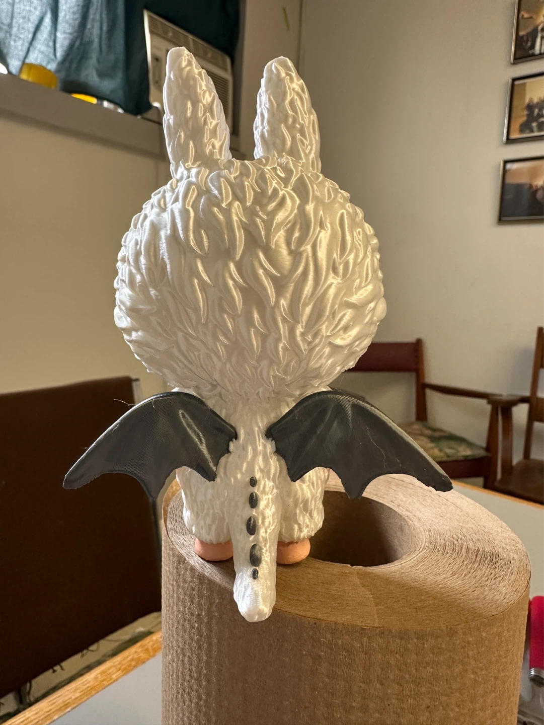Lafufu monster White fluffy creature figurine with wings - photo 2