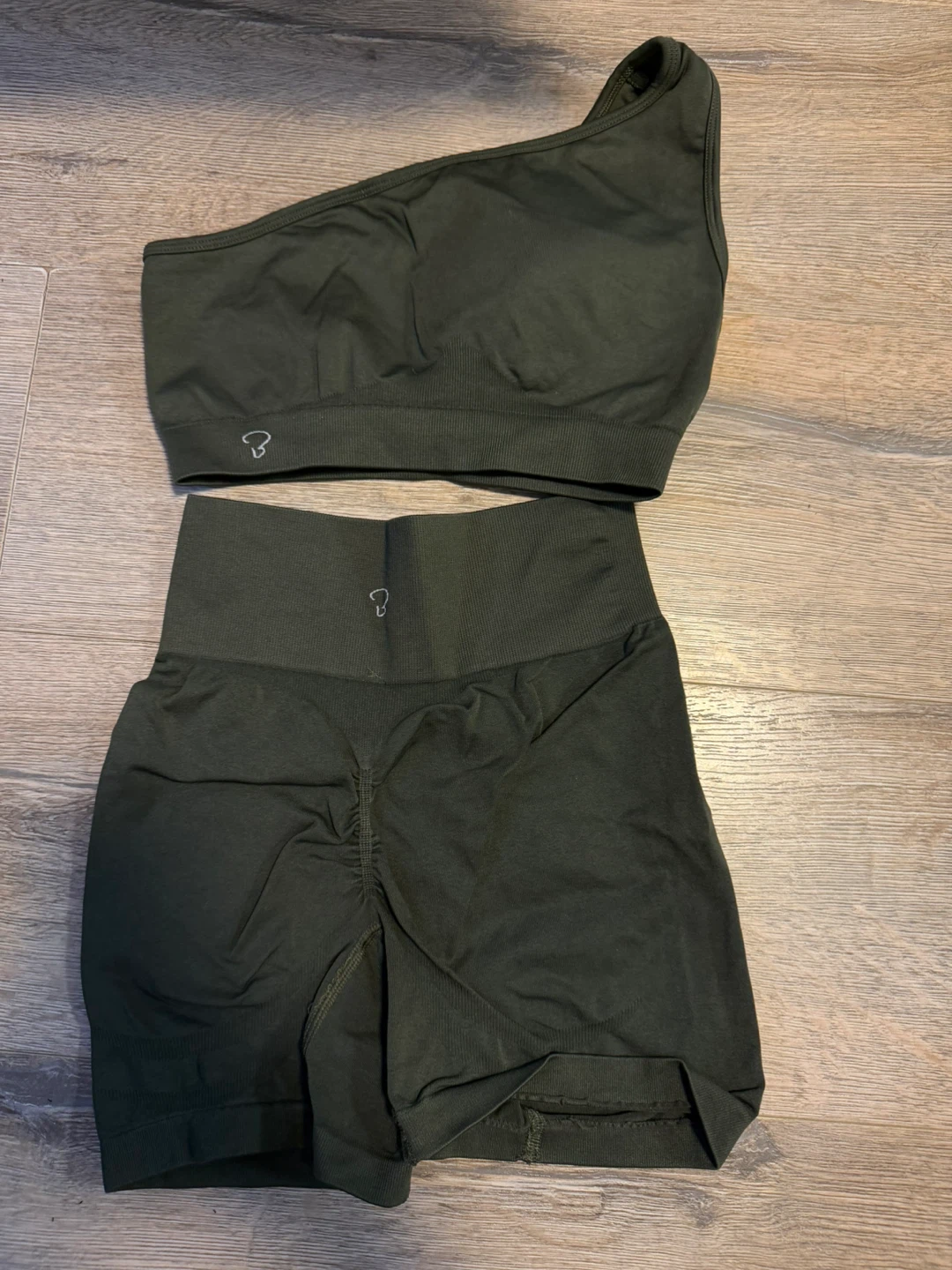 Bo+Tee workout Set - Sports Bra and Shorts - photo 2