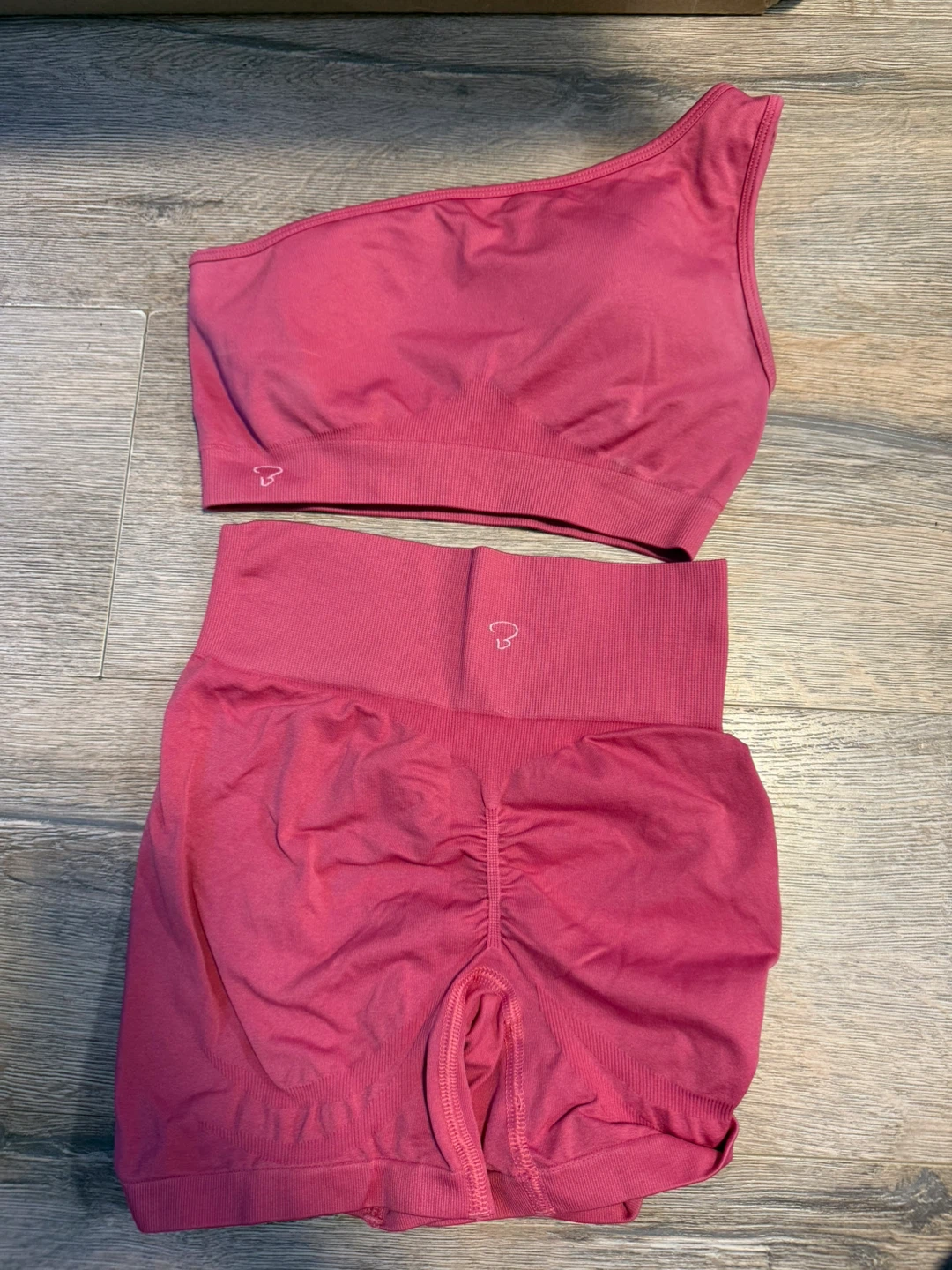 Bo+Tee workout Set - Sports Bra and Shorts