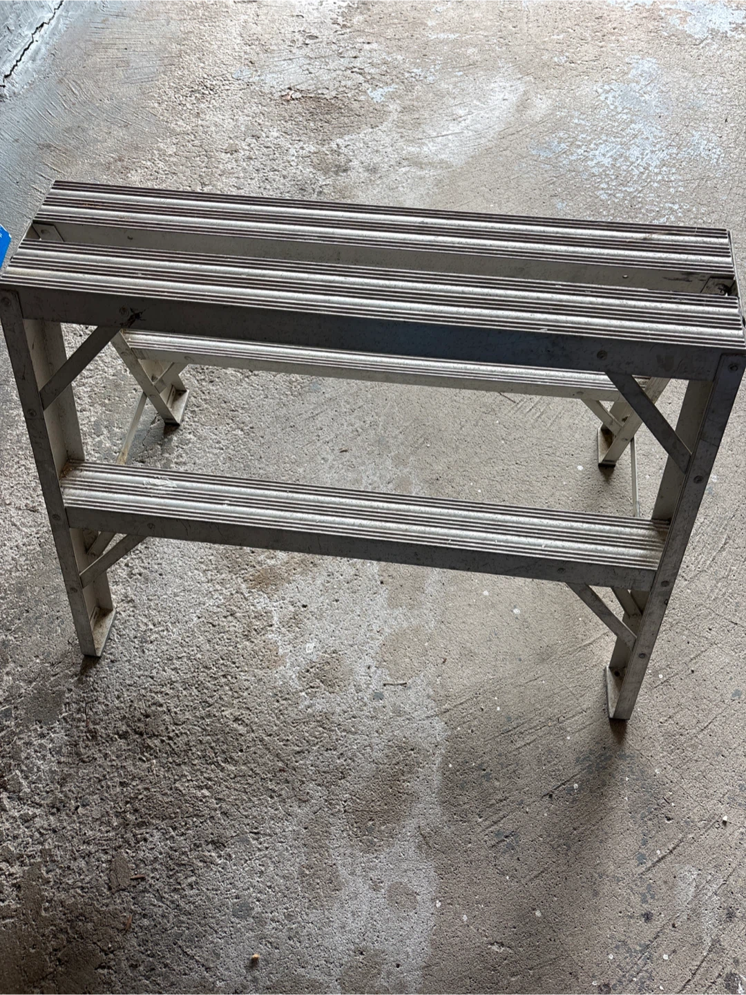 30x24 inch high Heavy-Duty Aluminum Sawhorse - 1000 lbs Capacity