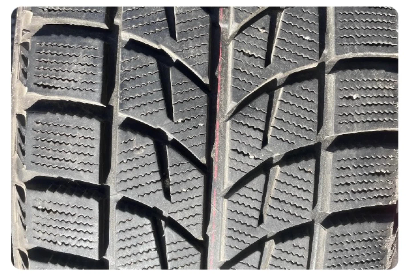 2 BMW m5 tires with rims for CA$325