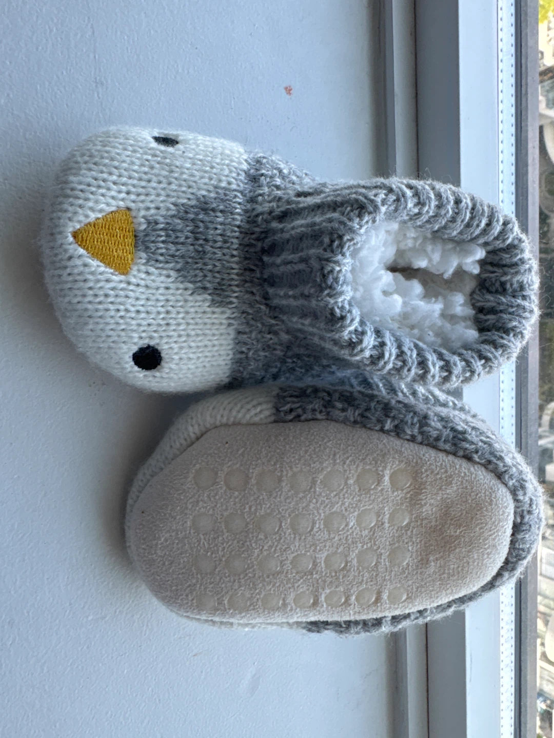 Knitted Penguin Baby Booties - photo 2