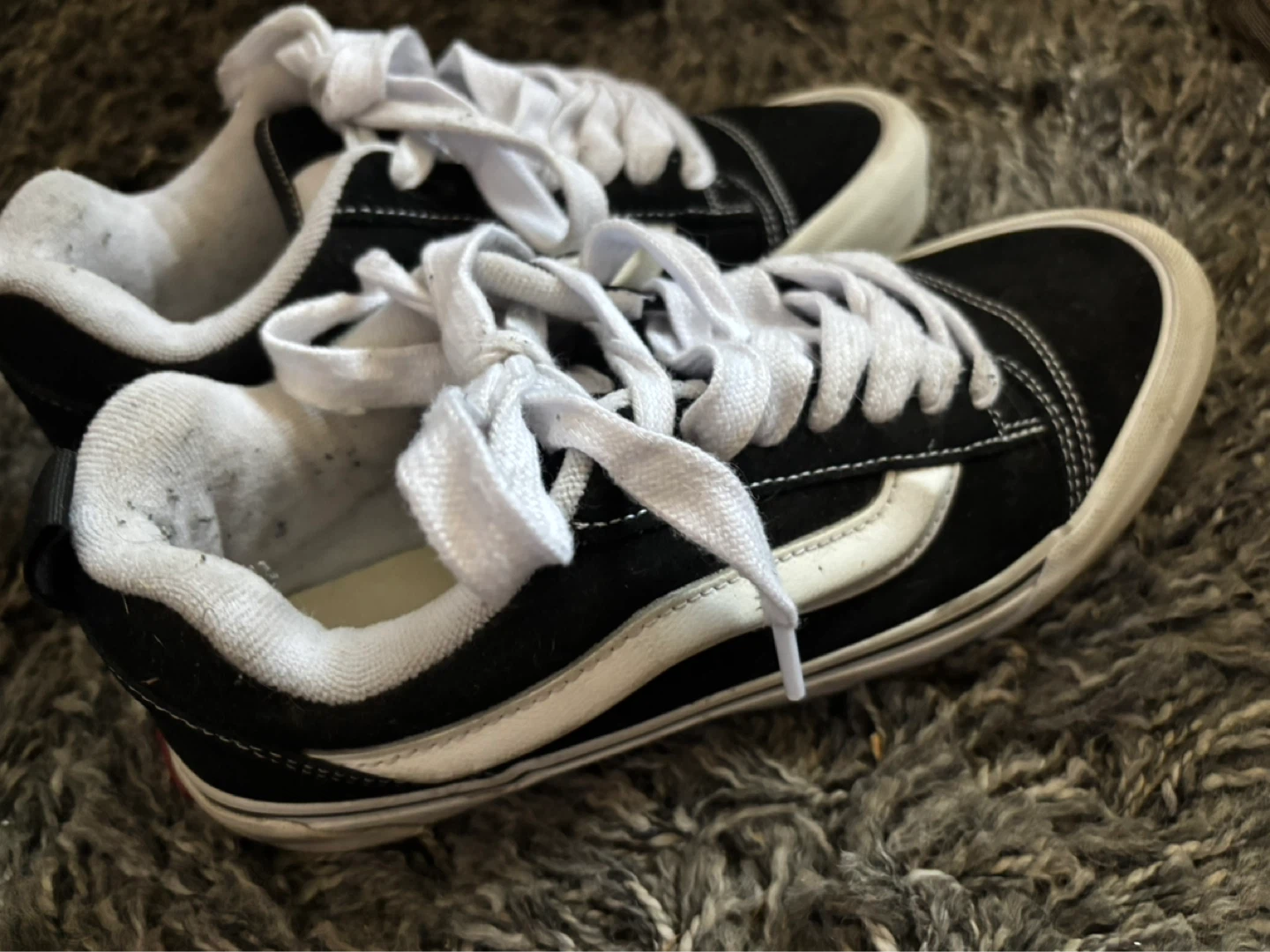 Vans Old Skool Black White Skate Shoes, man size 7.5 - photo 4