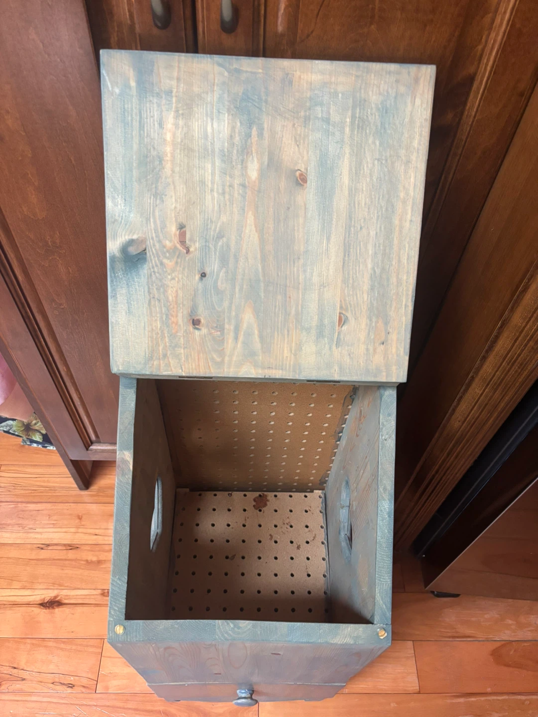 Wooden Storage Bin with Lid and Drawer - photo 4