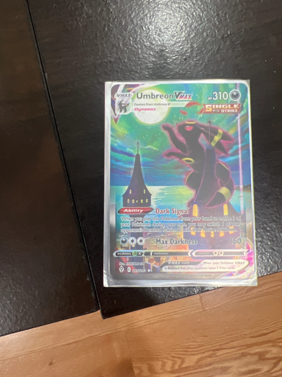 Pokémon TCG Umbreon VMAX Single Strike 215/200