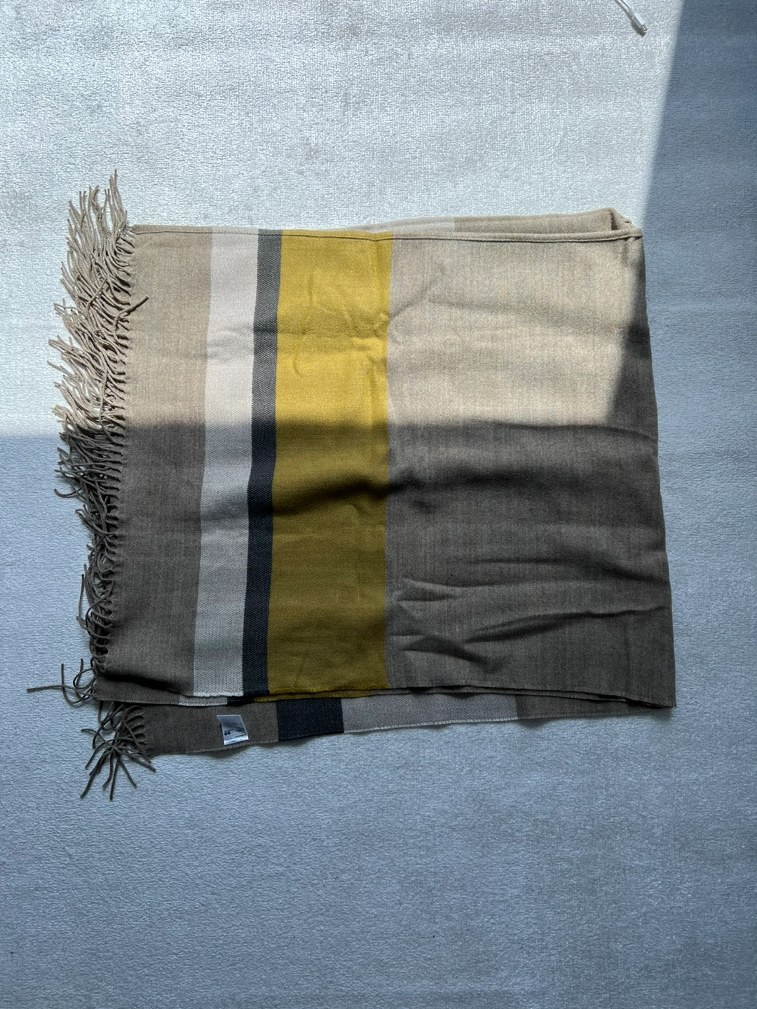 UNIQLO Striped Scarf