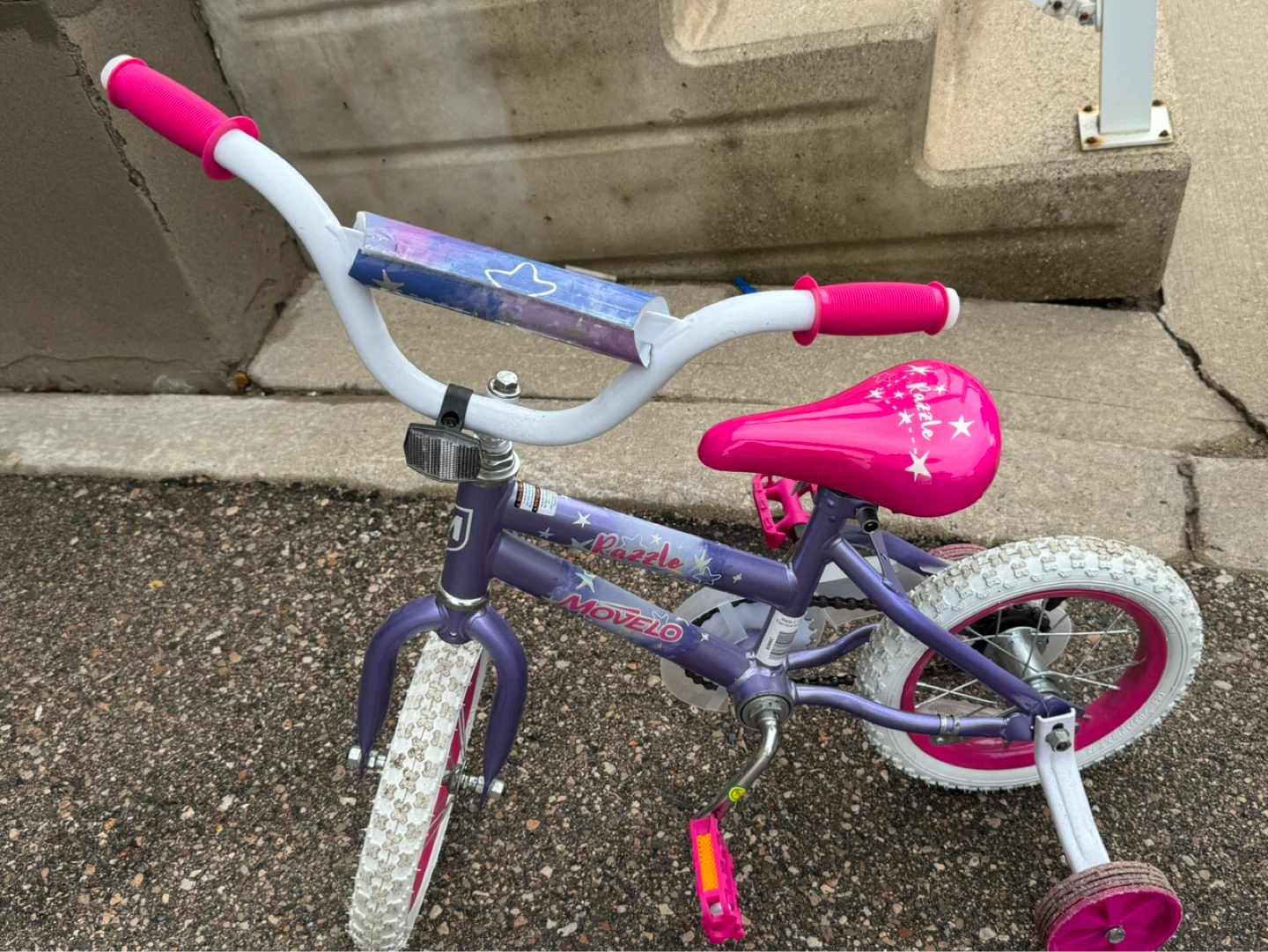Movelo Razzle Kids Bike with Training Wheels - Purple