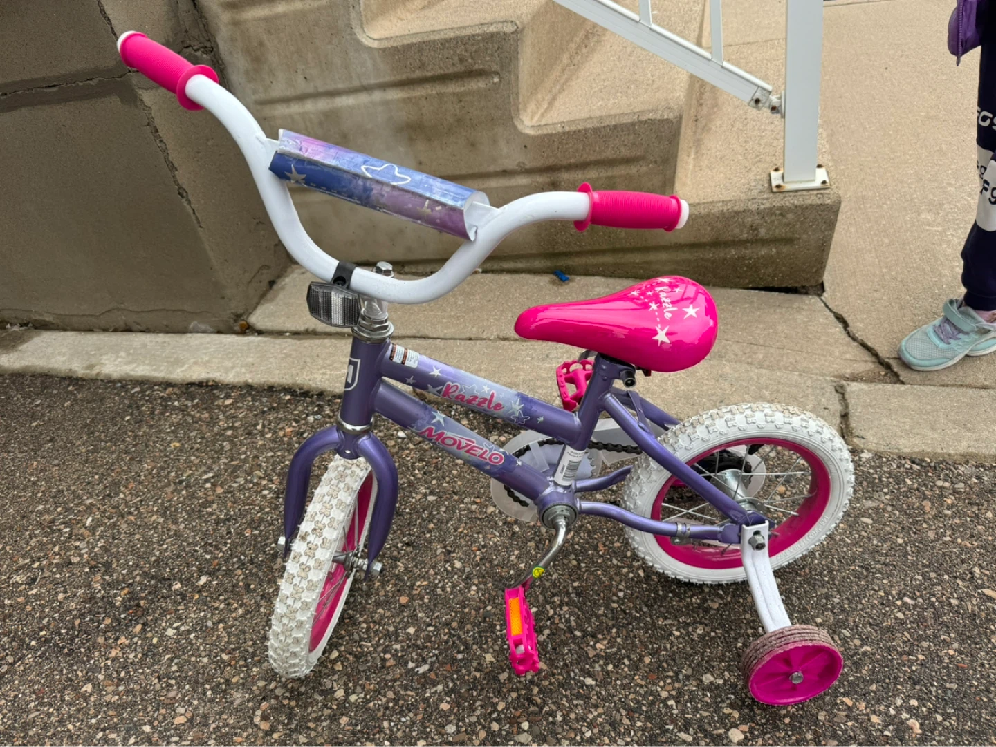 Movelo Razzle Kids Bike with Training Wheels - Purple - photo 2