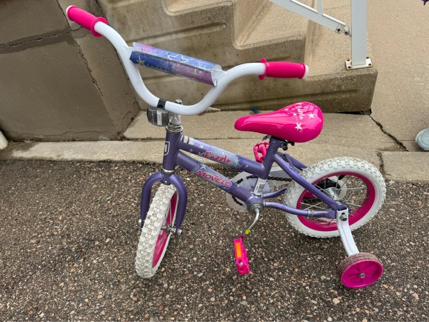 Movelo Razzle Kids Bike with Training Wheels - Purple - photo 3