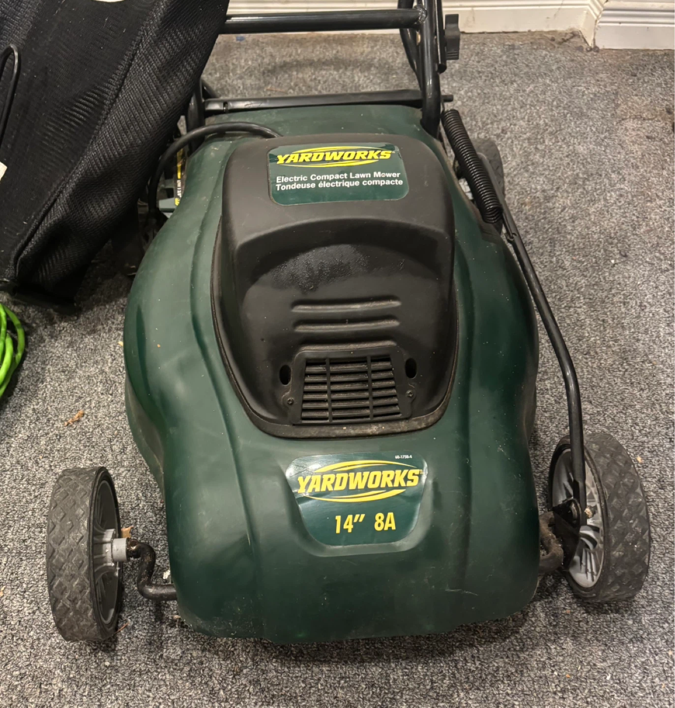 Yardworks Electric Compact Lawn Mower 14" 8A