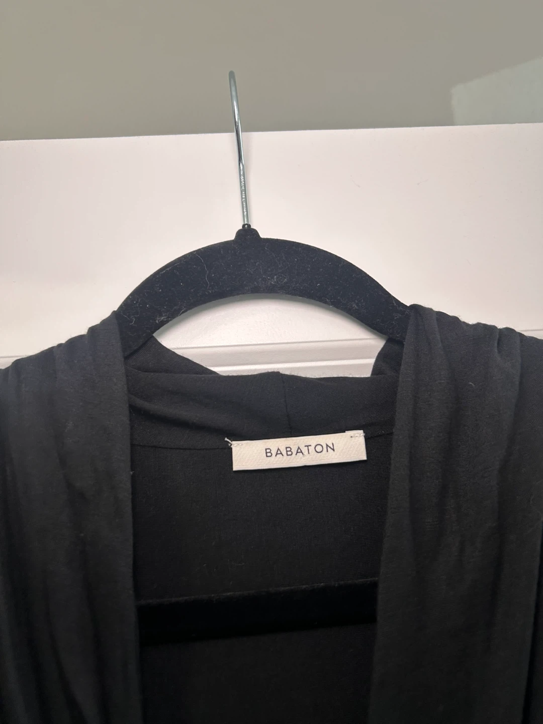 BABATON black light drape long sleeve top size small - photo 4