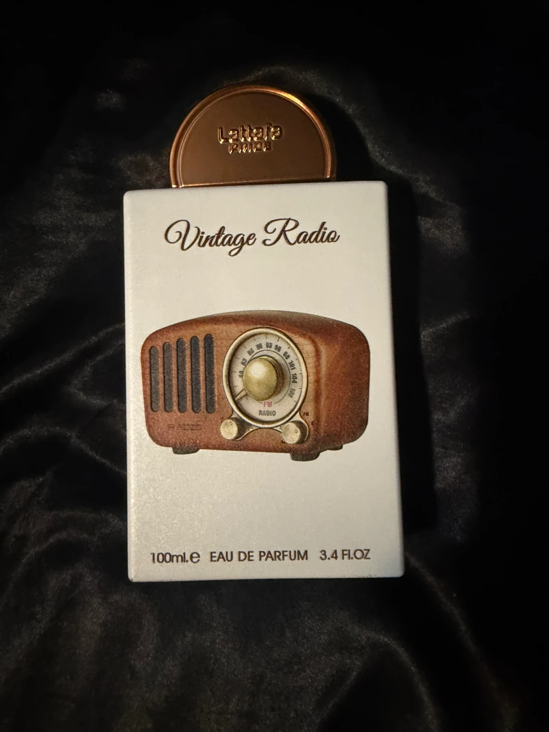 Lattafa Vintage Radio Eau de Parfum 100ml
