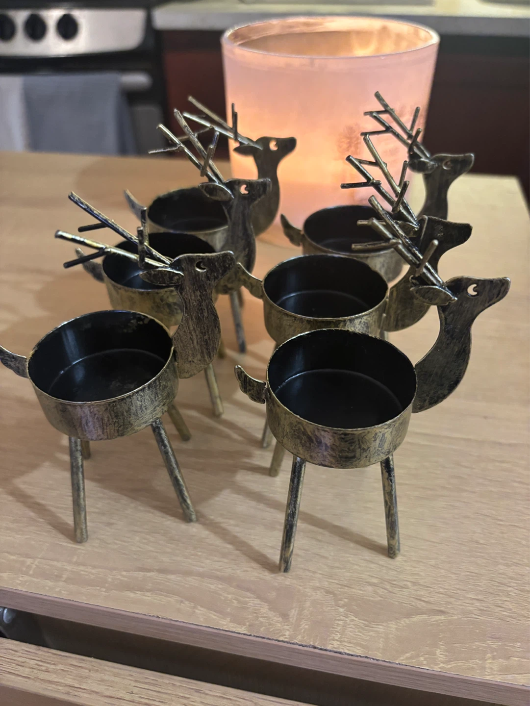 (Free) Set of 6 Gold Reindeer Tea Light Holders