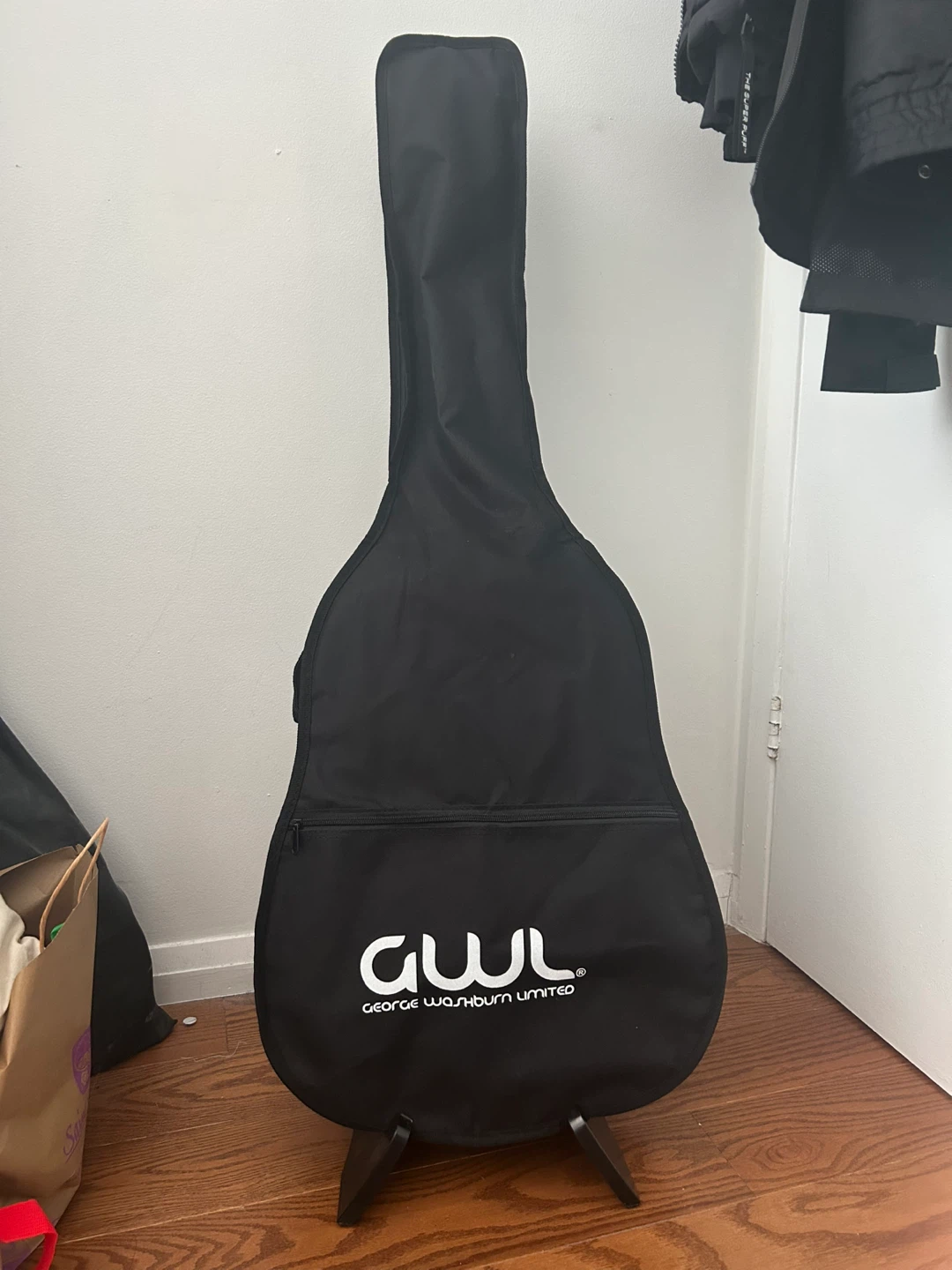 GWL Acoustic Guitar with  Bag and Accessories - photo 2