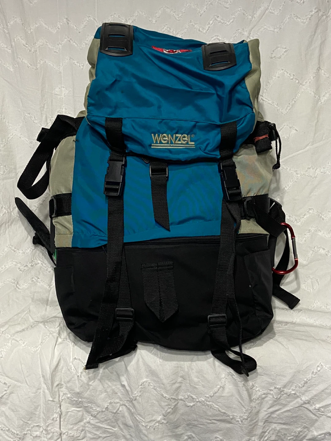 Wenzel Hiking Backpack