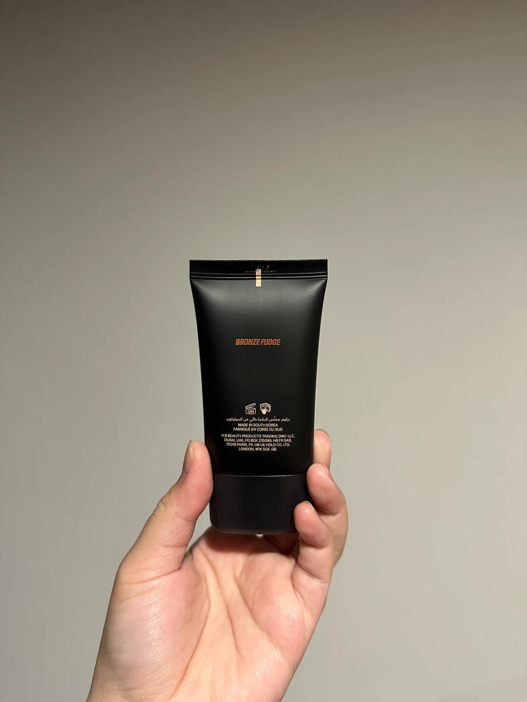 Huda Beauty Easy Blur Primer - Bronze Fudge - photo 2