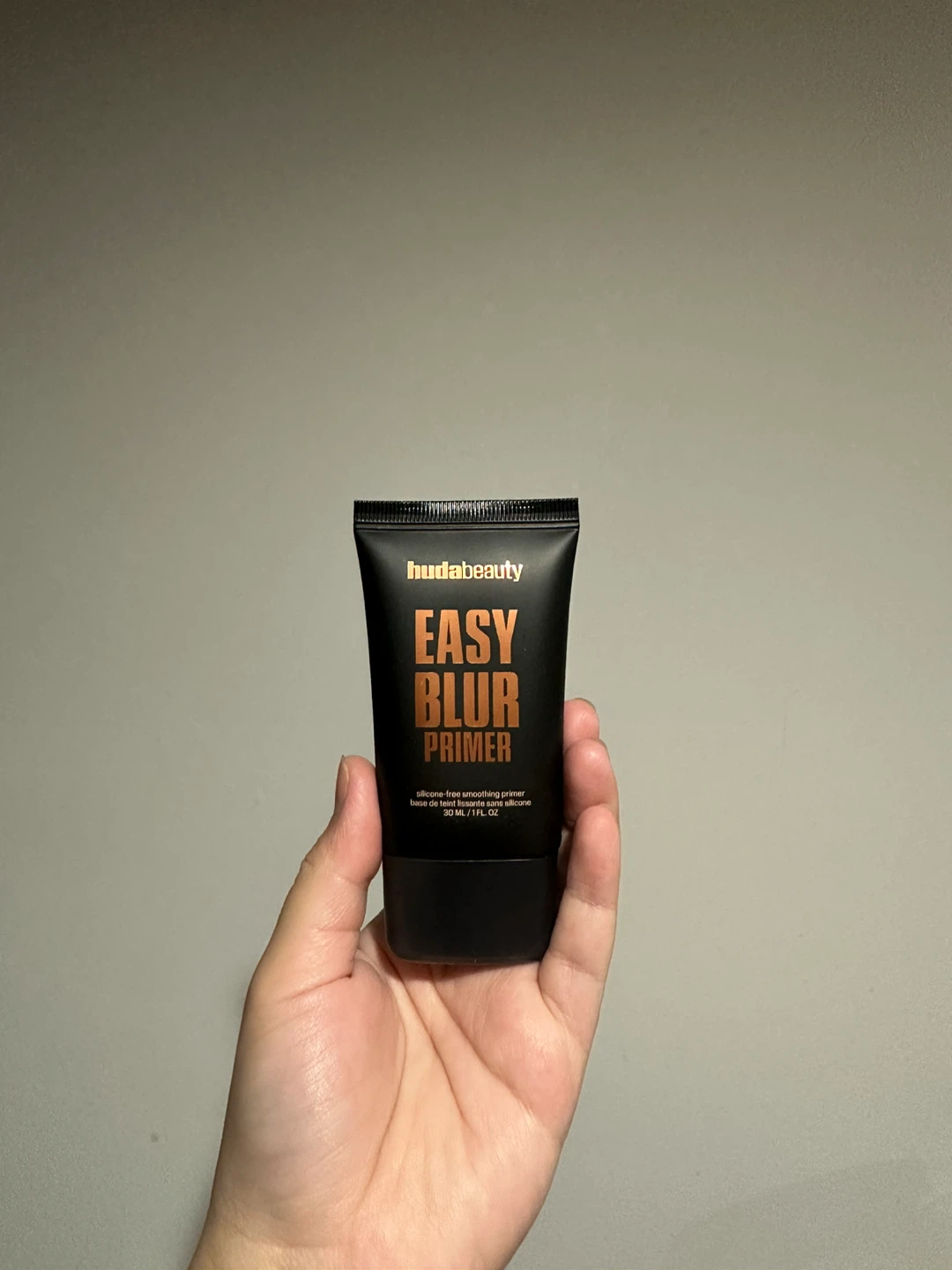 Huda Beauty Easy Blur Primer - Bronze Fudge