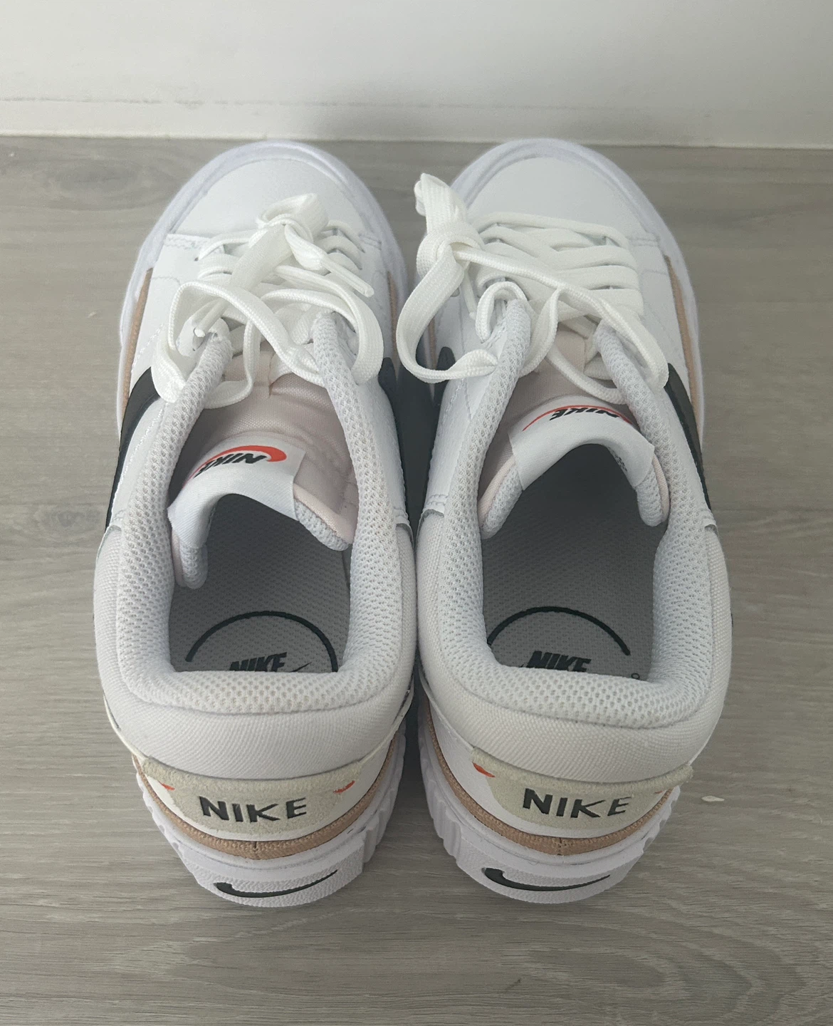 Brand New Nike Shoes (women size 5) - photo 3