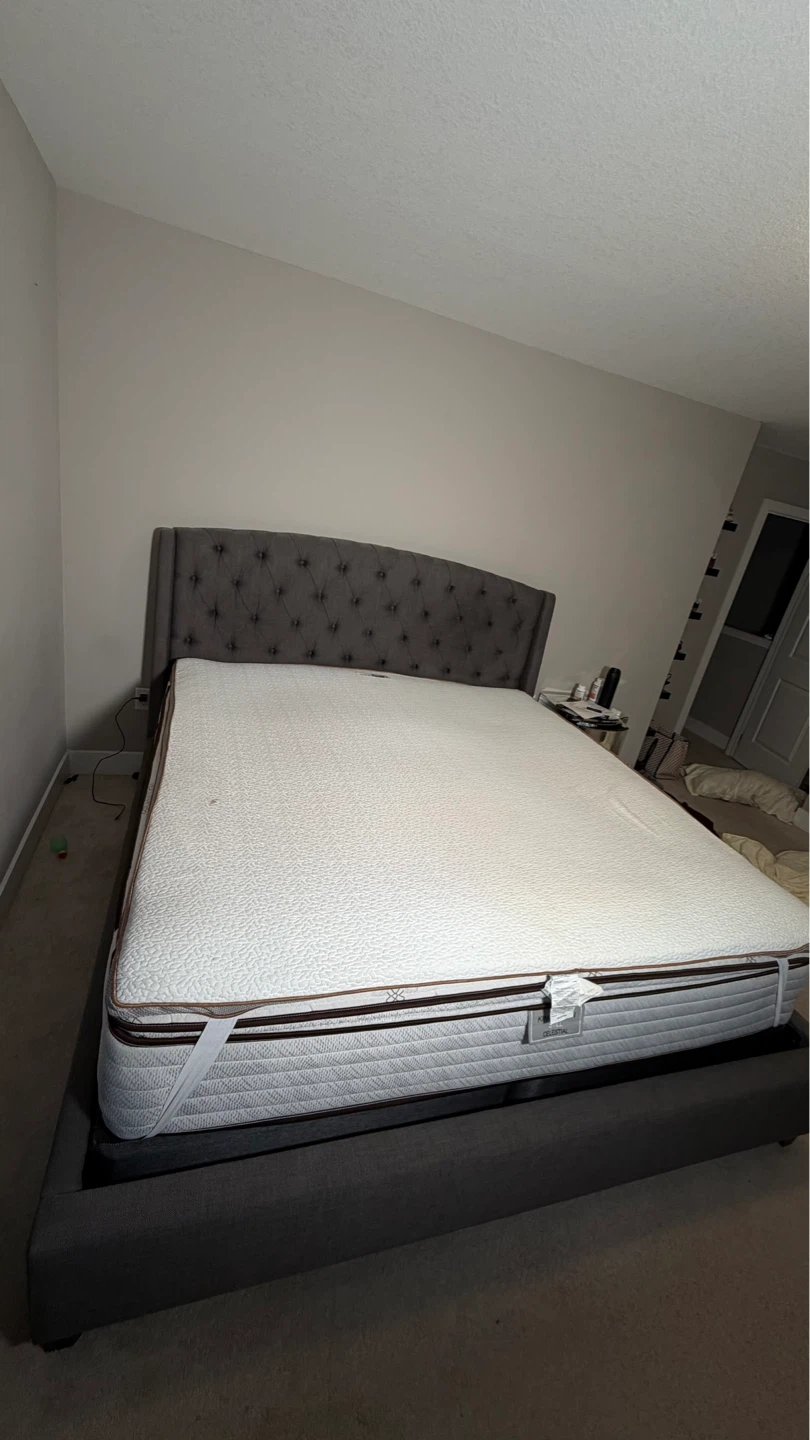King size Bedframe with Box Spring, Matress and Bed Topper - photo 4