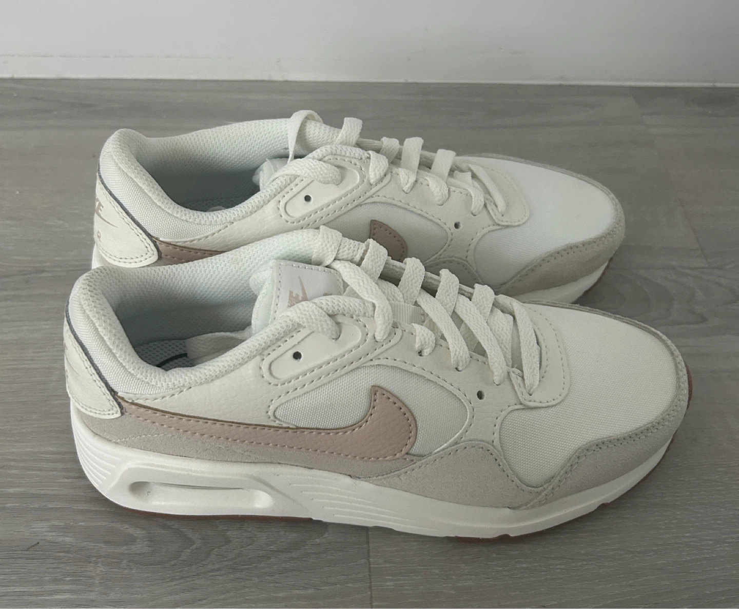Brand New Nike Shoes (women size 5) - photo 2