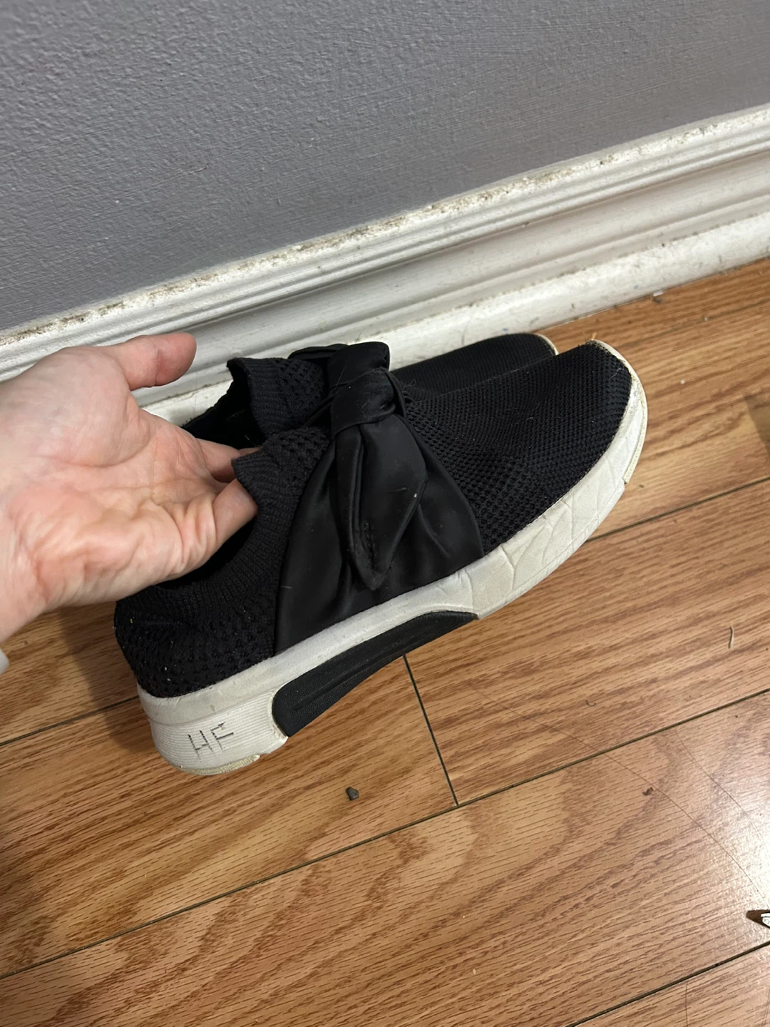 Size 12.5 Kids Girls Skechers Black Slip-On Sneakers with Bow - photo 3