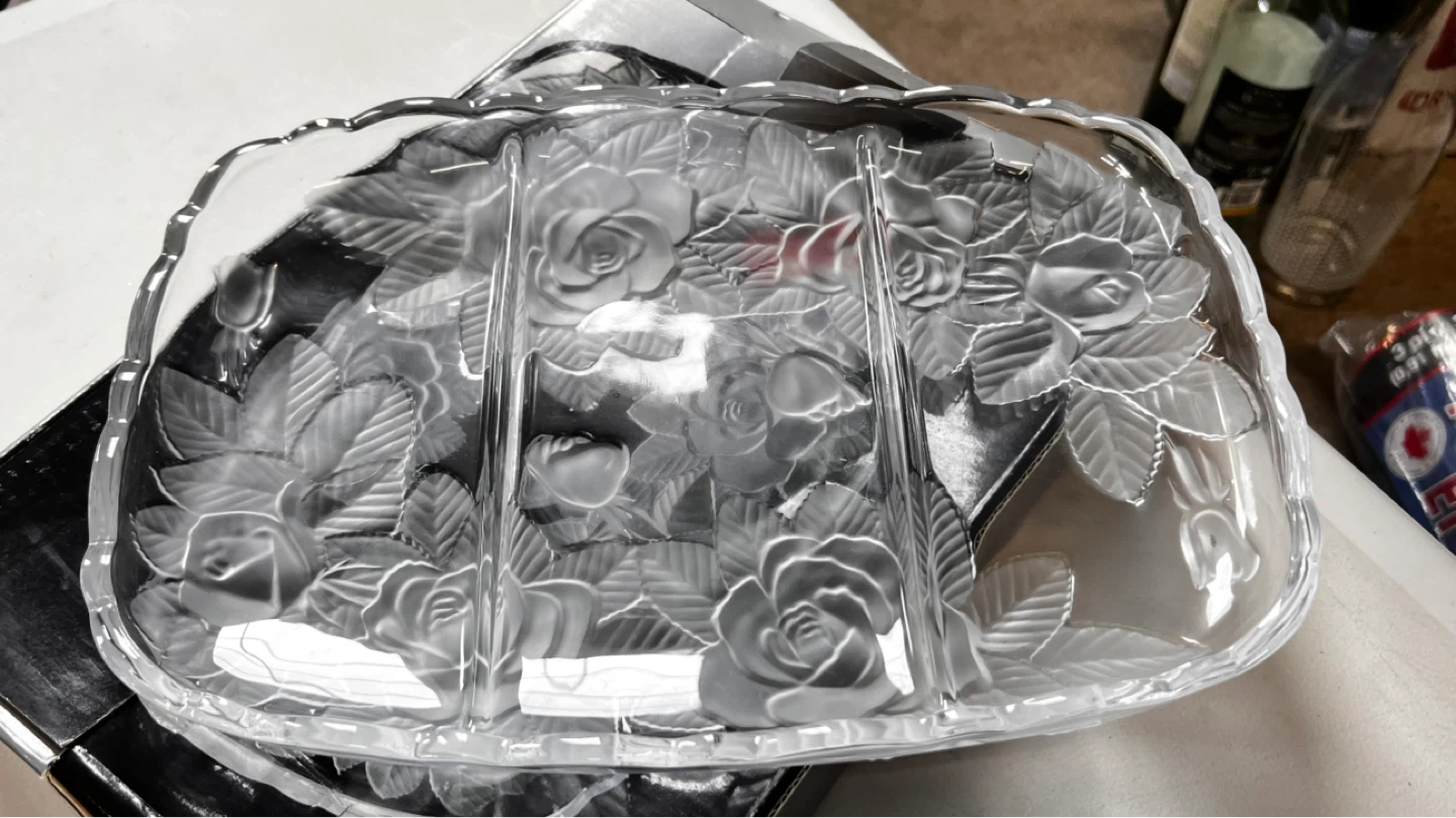 Studio Nova Winter Rose Divided Relish Tray