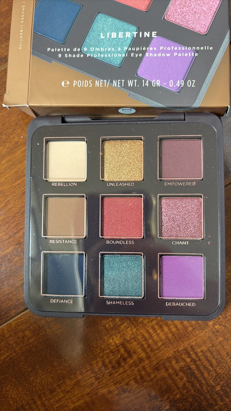 VISEART Libertine 9 Shade Professional Eye Shadow Palette - photo 4