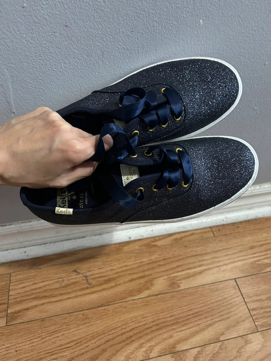 Brand New Size 5 Women Keds Navy Glitter Sneakers Ribbon Laces - photo 4