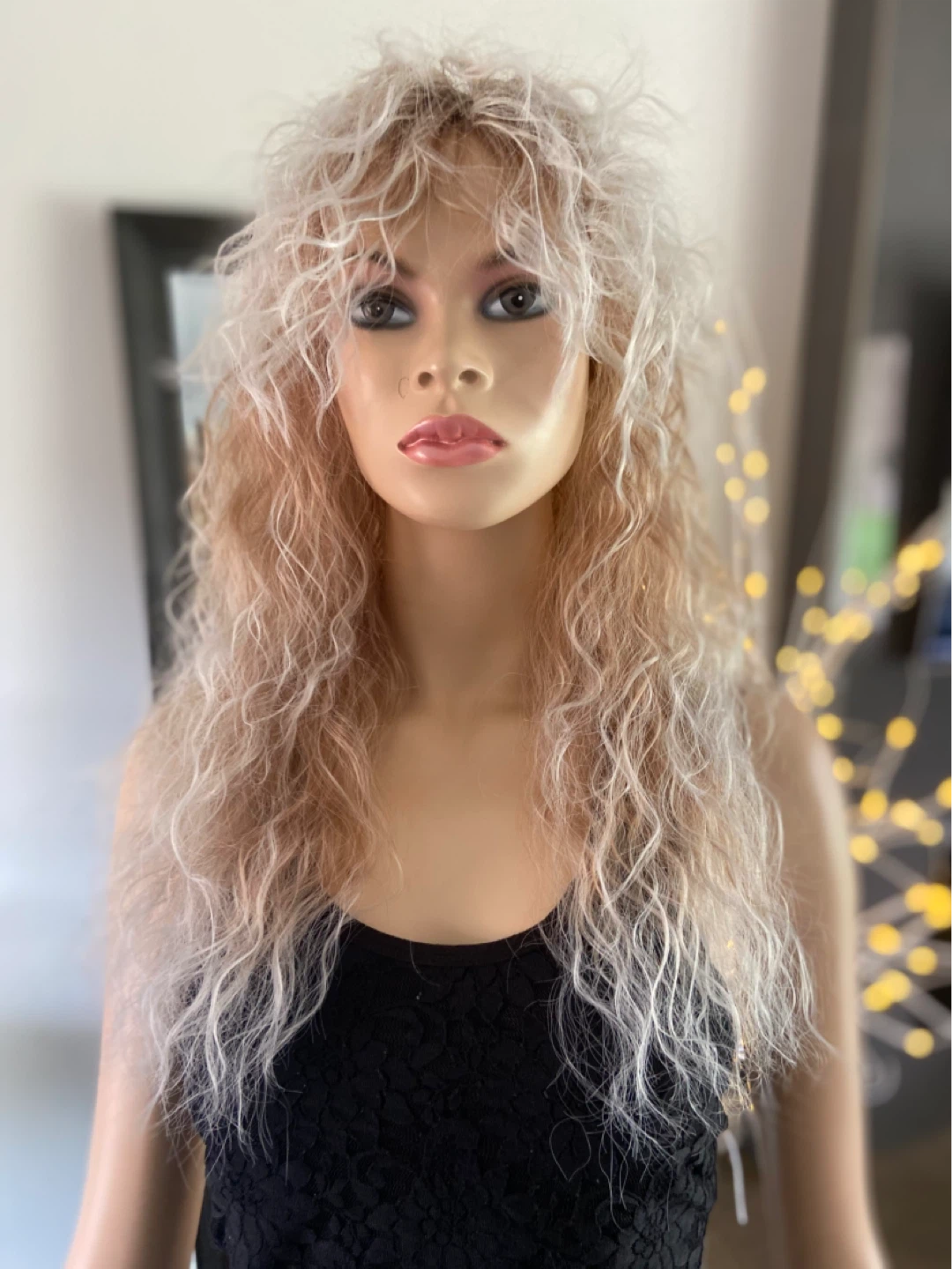 NWOT: 16” Voluminous Wavy Blonde 80s 70s Mullet Wig - photo 2