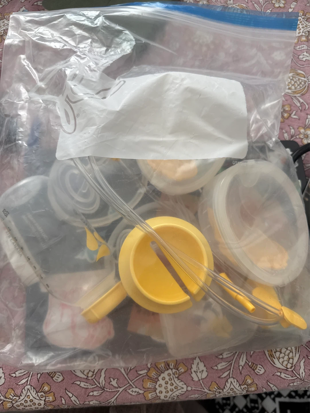 Medela Pump in Style Breast Pump plus lactation supports - photo 2
