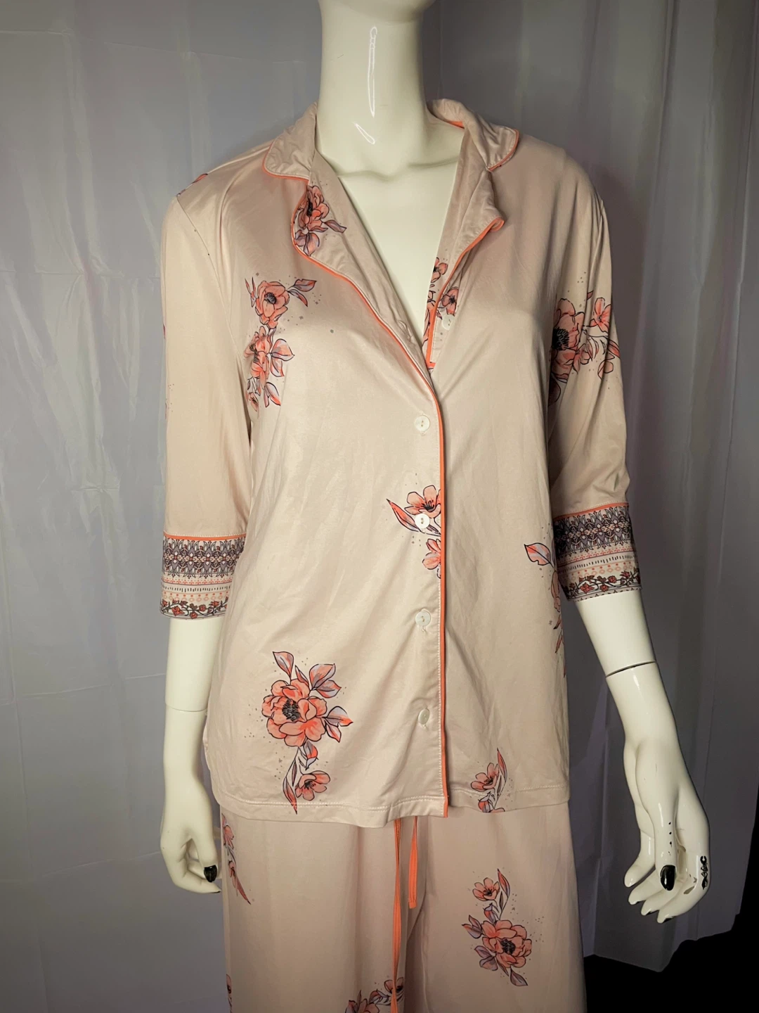 Women's Floral Pajama Set - photo 2