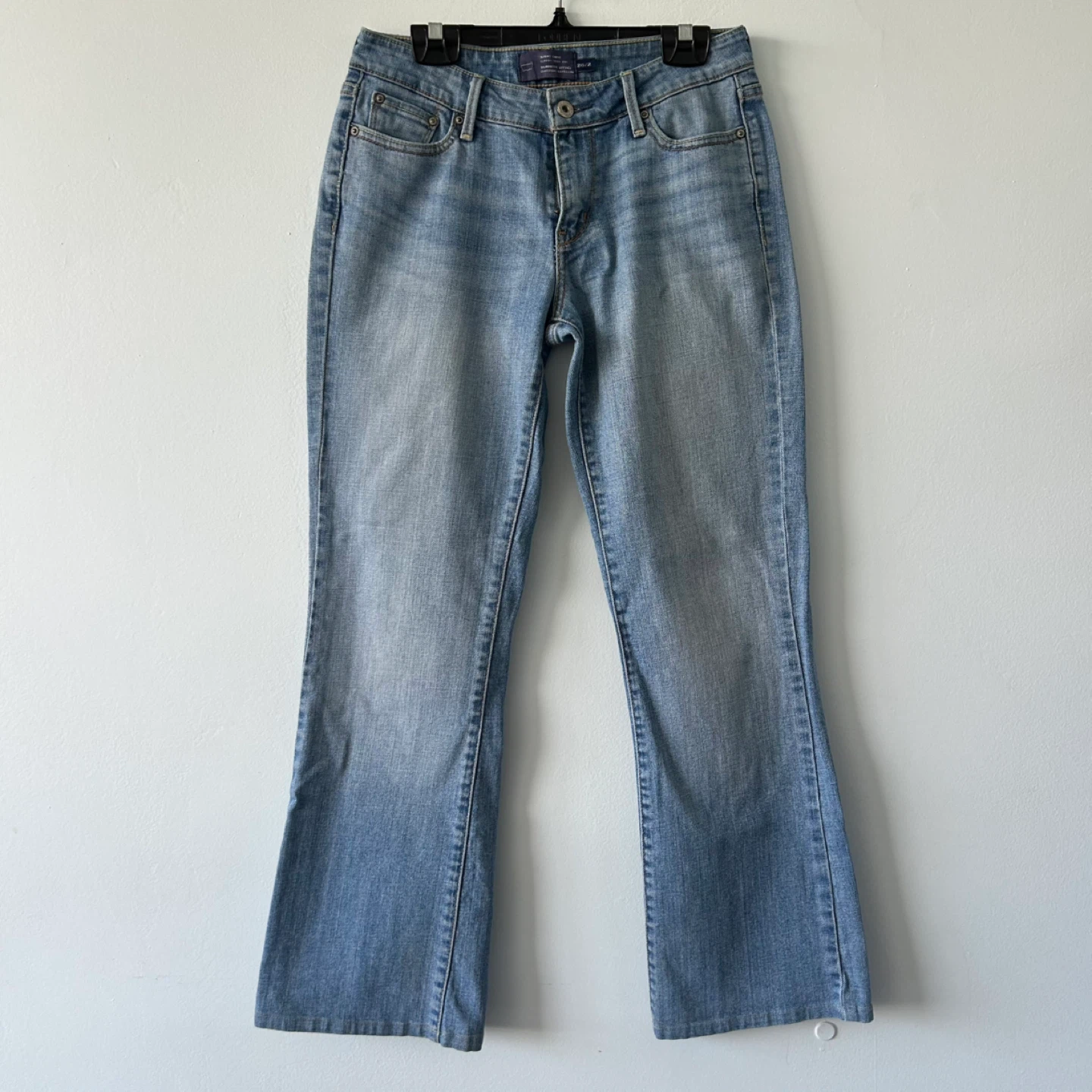 Levi’s Light Wash Classic Boot Cut Jeans 26/2