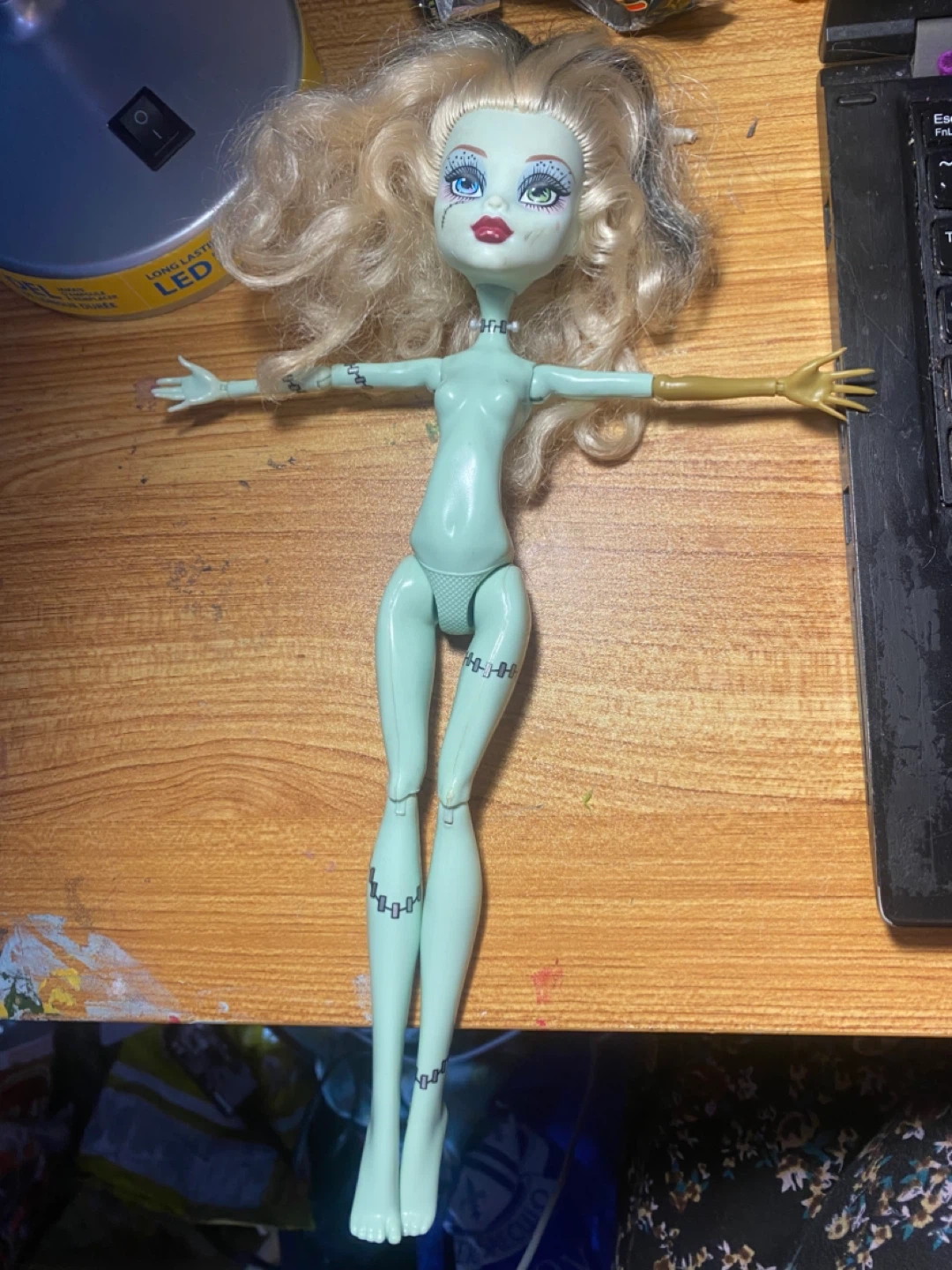 Monster high Frankie Stein freak du chic doll
