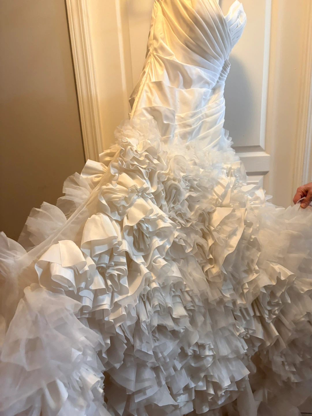 SALE! Wedding Dress-Size M - photo 2