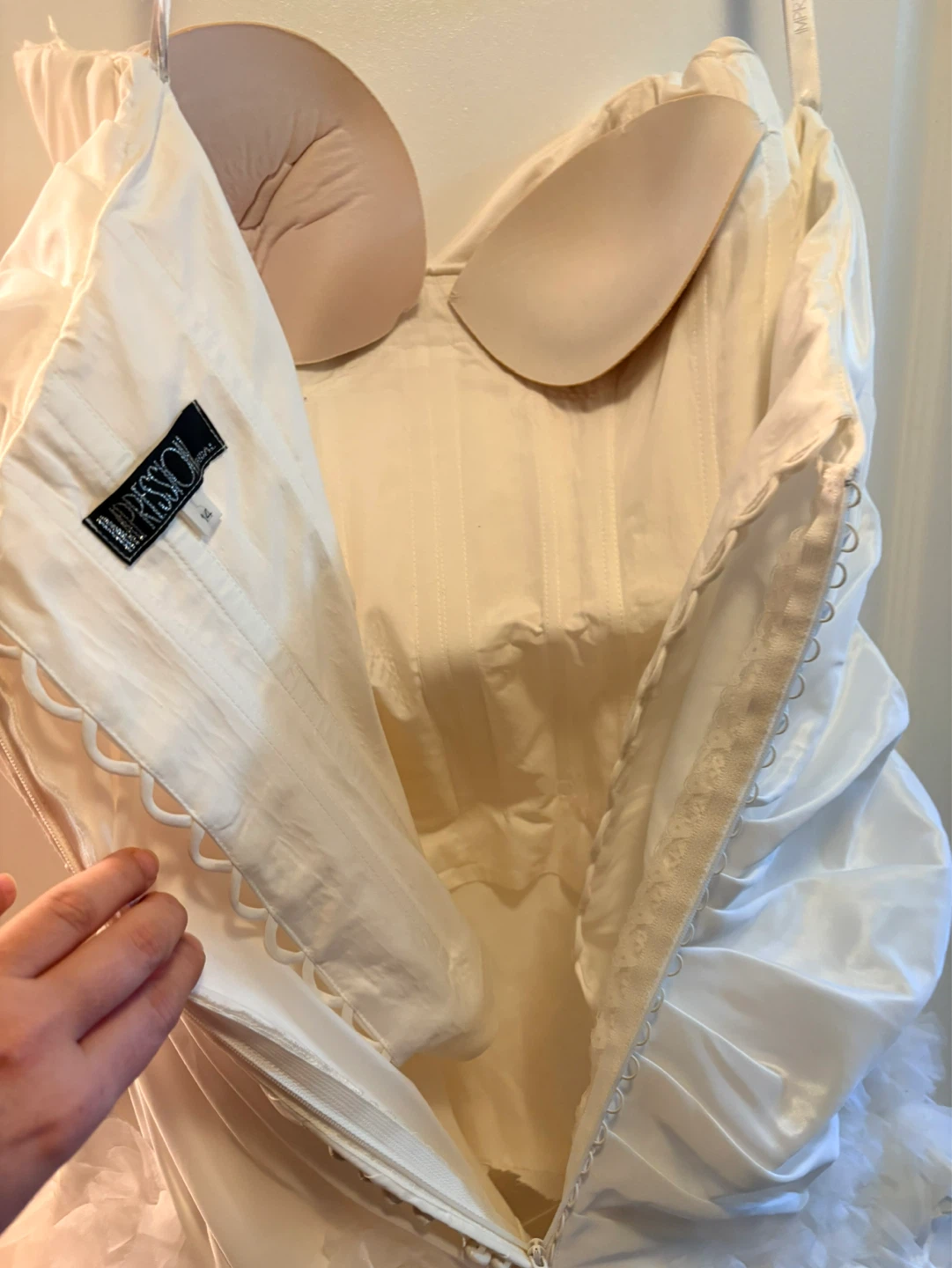 SALE! Wedding Dress-Size M - photo 5