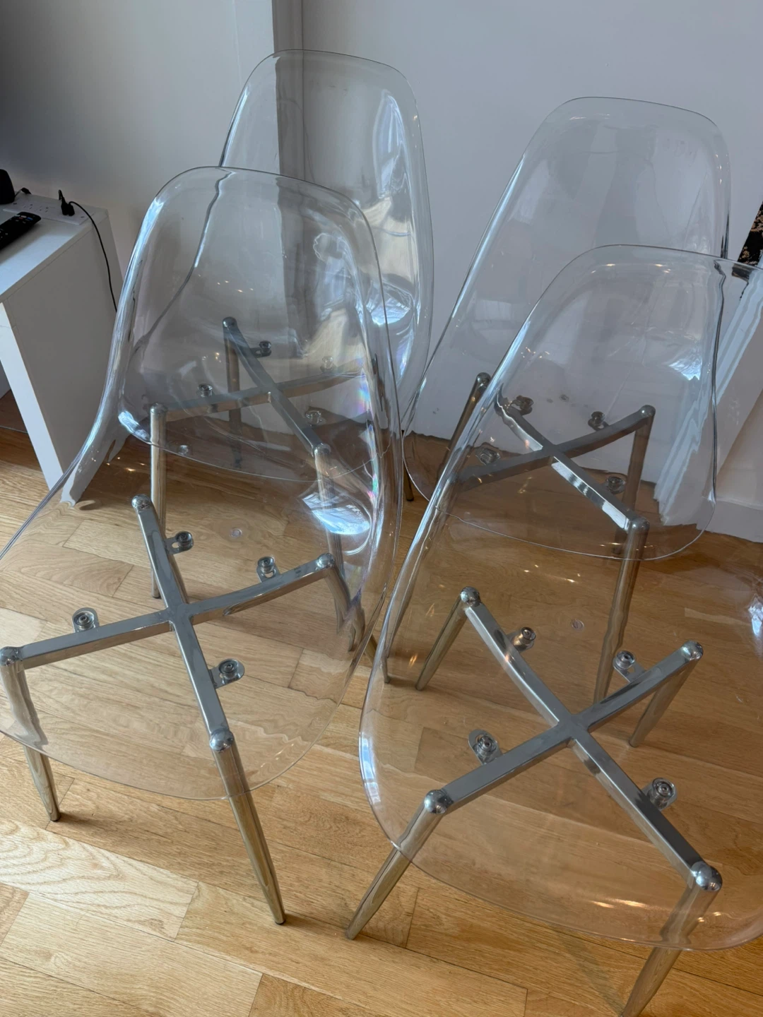 Set of 4 Clear Acrylic Ghost Chairs with Metal Legs