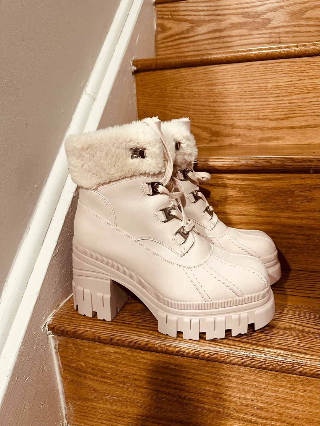 Light Pink Faux Fur Lined Winter Boots - photo 3