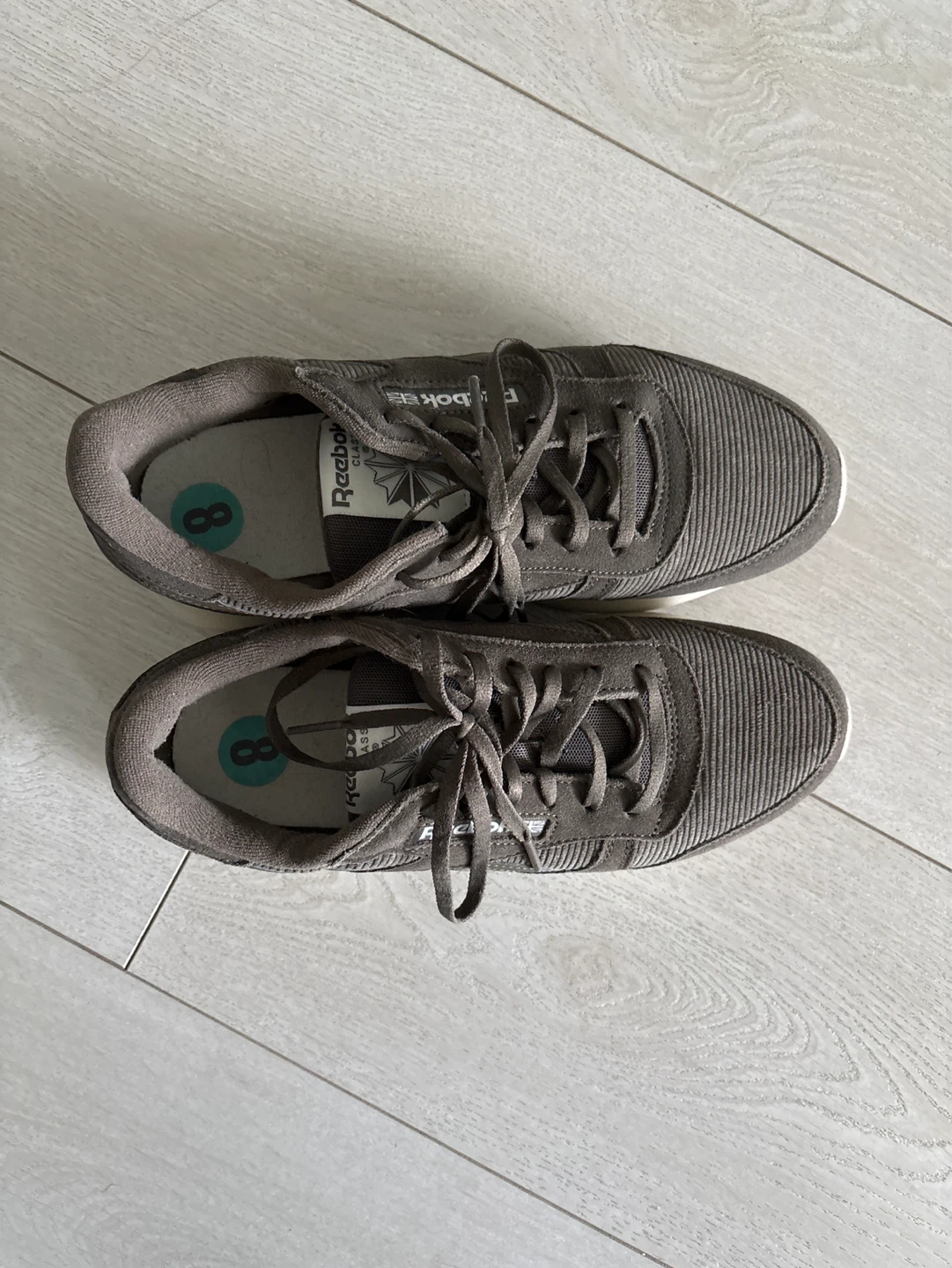 Reebok Classic Running Shoes - Size 8 - photo 3