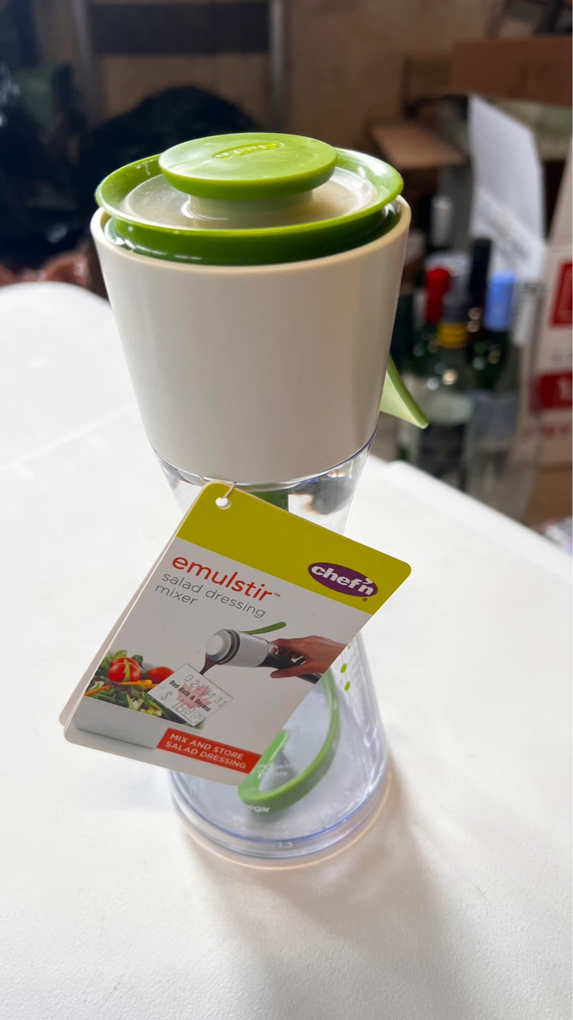 Chef 'n Emulstir Salad Dressing Mixer
