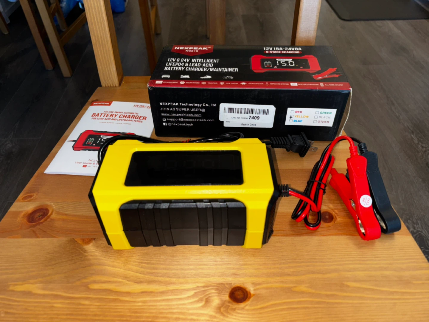 NEXPEAK NC215 12V/24V Battery Charger/Maintainer - photo 3
