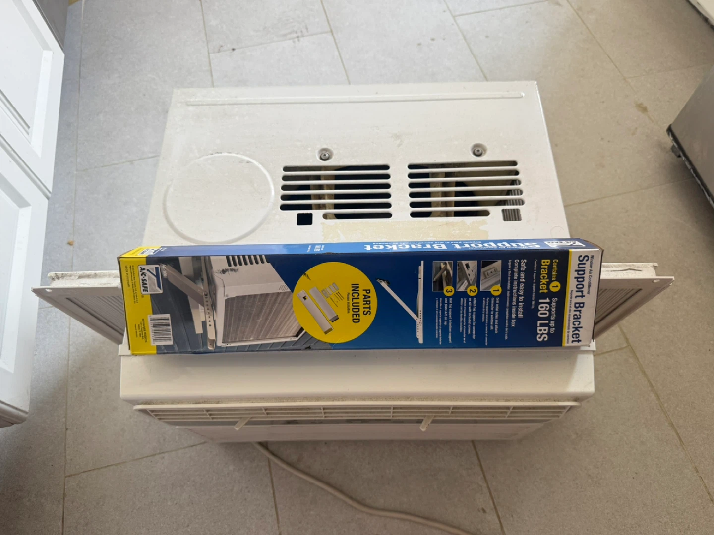 Midea Window Air Conditioner+ New in box support bracket - photo 2