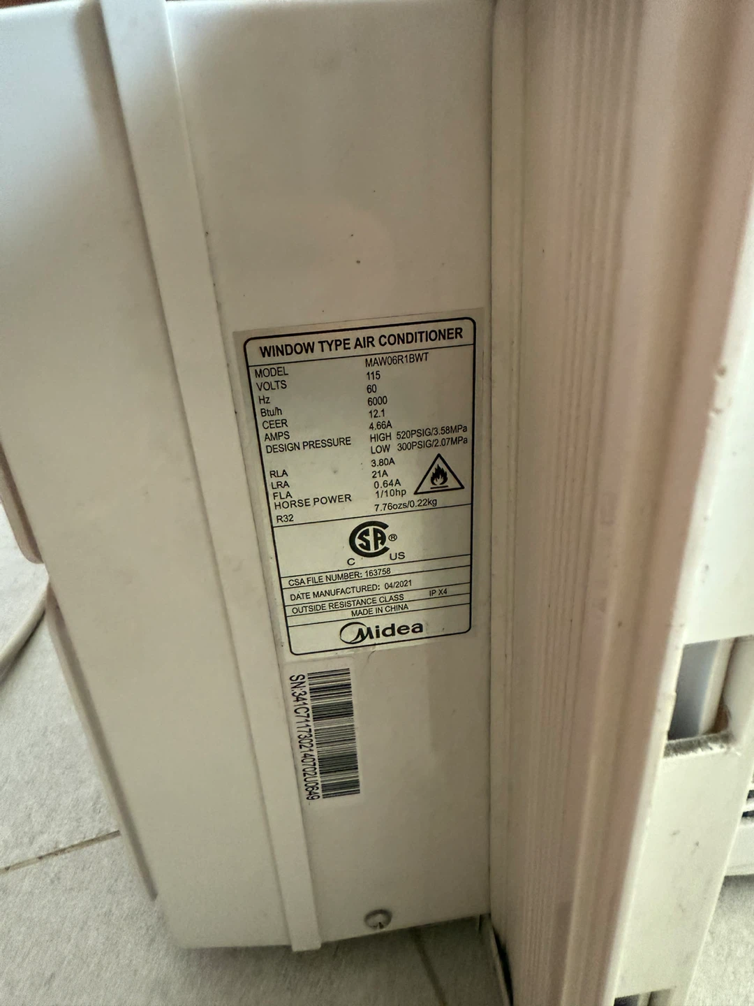 Midea Window Air Conditioner+ New in box support bracket - photo 3