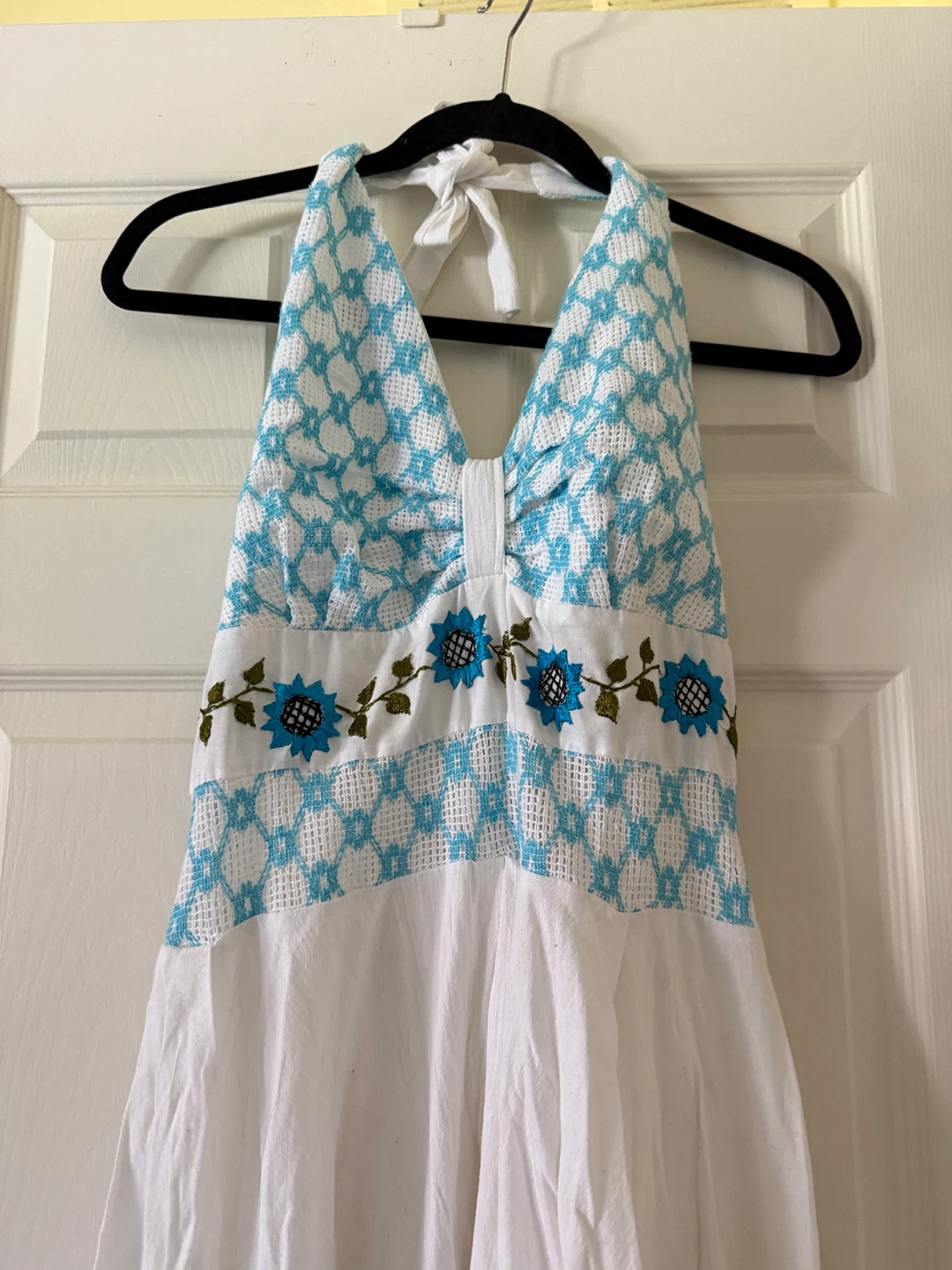 White and Blue Halter Dress - photo 2