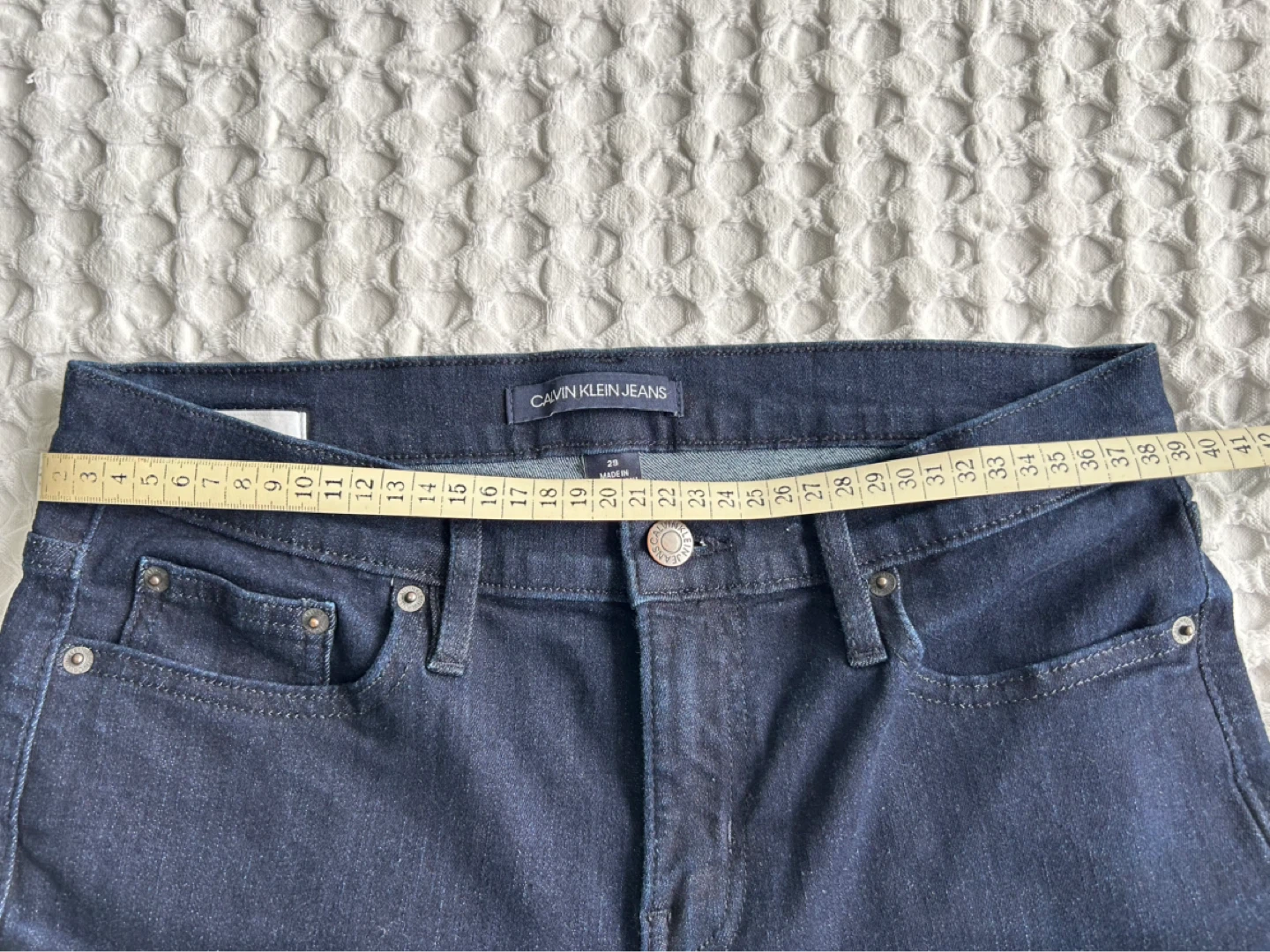 Calvin Klein dark wash medium rise skinny jeans 29 - photo 5