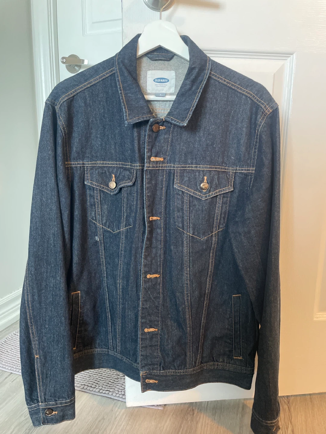 Old Navy Men's Denim Jacket Size L