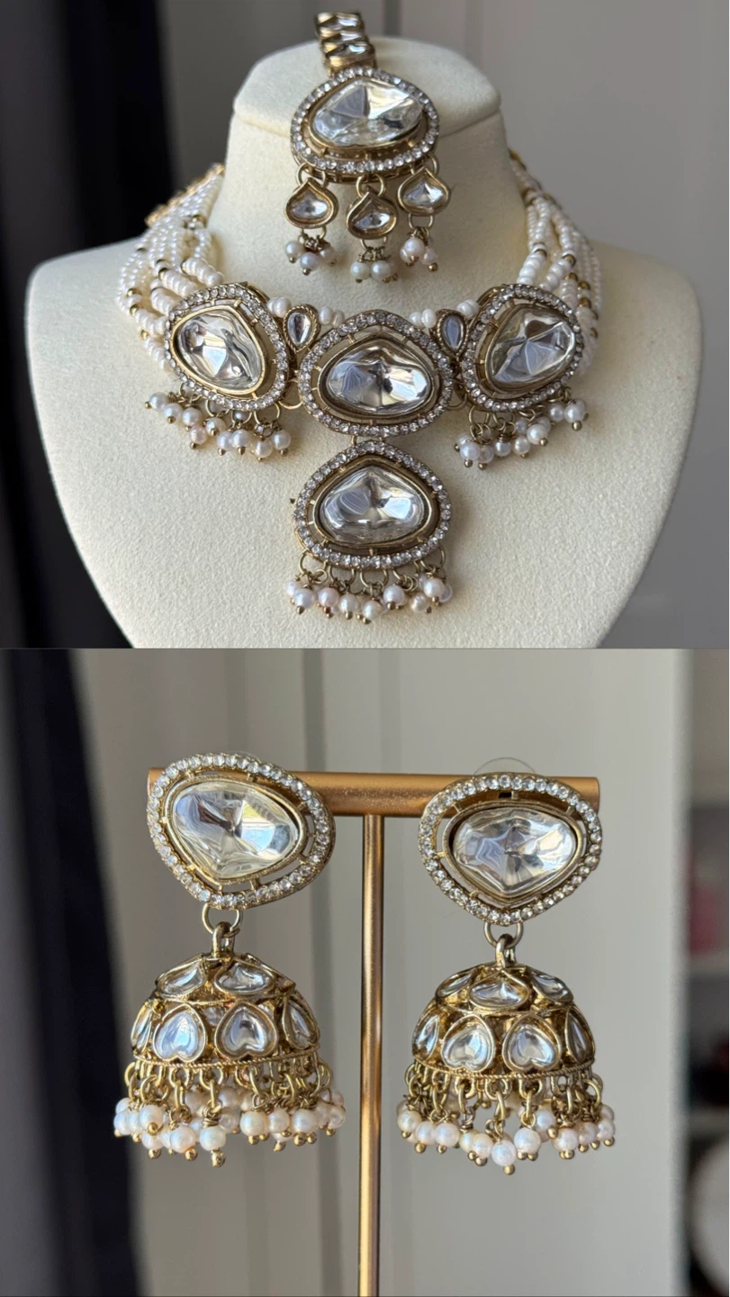 Kundan Pearl Choker Necklace set with Maangtika