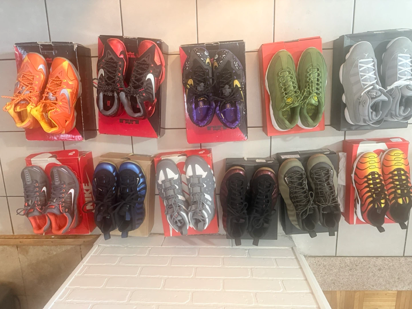 Various Nike & Jordan Sneakers - photo 5