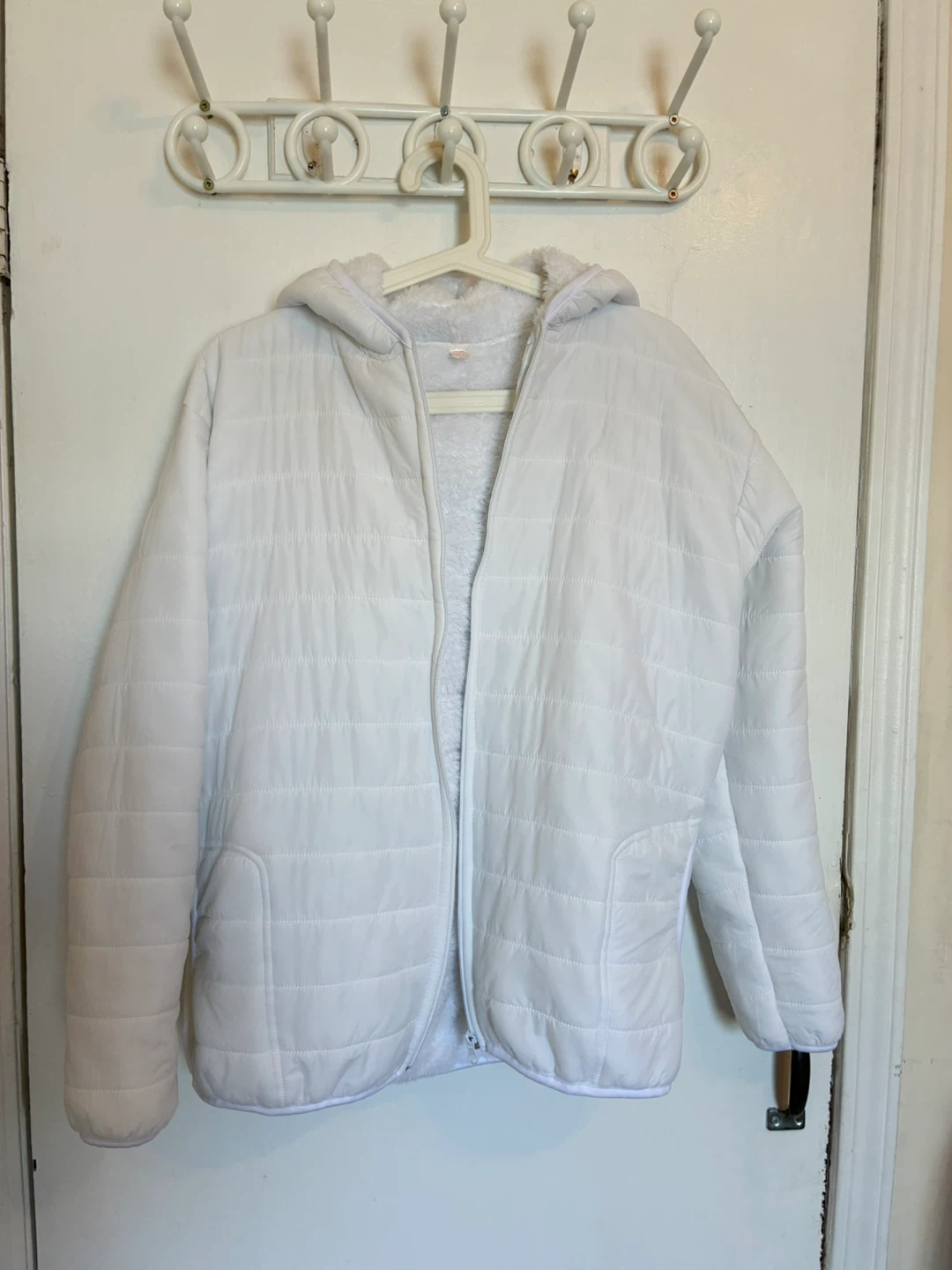 White Puffer Jacket with soft plush lining - photo 4
