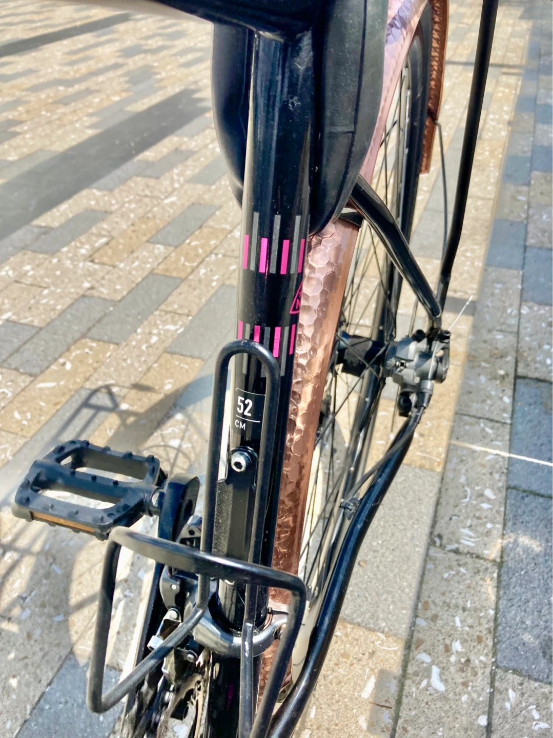 Marin Nicasio Road Bike - Gloss Black/Pink - photo 5